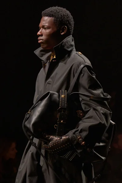 Look 13